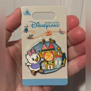 Disney - Hong Kong Disney it’s a small world Daisy Pin